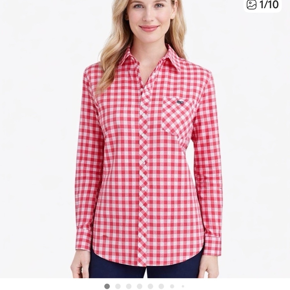 Women’s vineyard vines, 100% cotton gingham collared shirt. Size 14